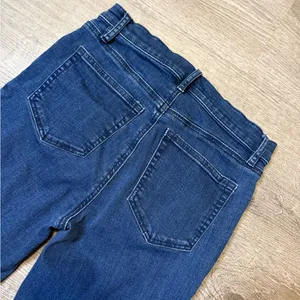 •LOFT• THE KICK CROP JEANS thumbnail 6