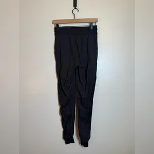 Lululemon‎ Beyond the Studio Jogger Black thumbnail 4