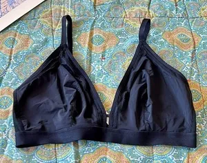 Lively Black Mesh‎ Trim Triangle Bralette Wireless Adjustable Straps Size 3 EUC Size M thumbnail 1