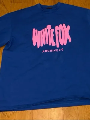 Brand New White Fox Archive 6.0 Oversized Tee in Blueberry & neon pink Size M/L thumbnail 10