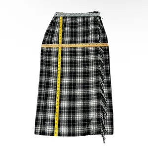 CAMBRIDGE COUNTRY Plaid Skirt Black White Wrap Fringe Edge Midi Size 6 VINTAGE thumbnail 6