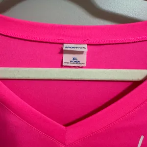 Women's Big Rock KWLA women's Sport-Tek hot Pink Long Sleeve performance top‎ XL thumbnail 2