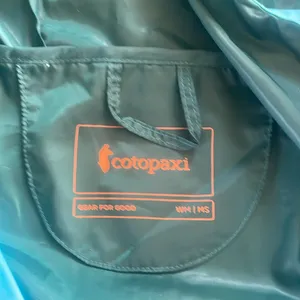 Cotopaxi Teca Windbreaker Pullover Women's Size Medium/Men's Size Small thumbnail 4