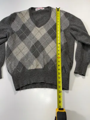 Belmondi Lamb and Angora Wool Gray & Cream Argyle V-Neck Sweater Size Small thumbnail 3