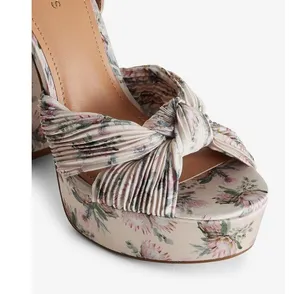 EXPRESS | NWT | 6 | Floral Twist Strap Multi-Color Platform Heeled Sandals thumbnail 3