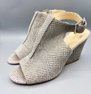 Nine West Gorana 9 Wedge Ankle Strap Sandal Gray Snake Print Open‎ Toe Slingback thumbnail 1