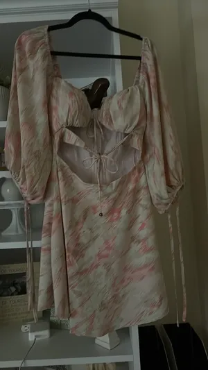 Dress thumbnail 1