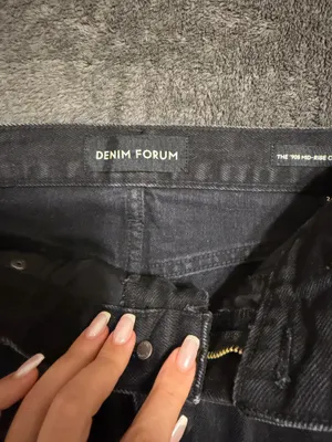 Aritzia Mid-Rise Cargo Denim Forum Skirt Mini thumbnail 3