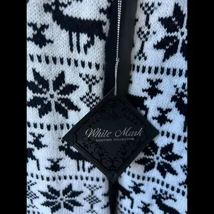 NWT’s Black and White V-Neck Sweater Dress size Large thumbnail 3