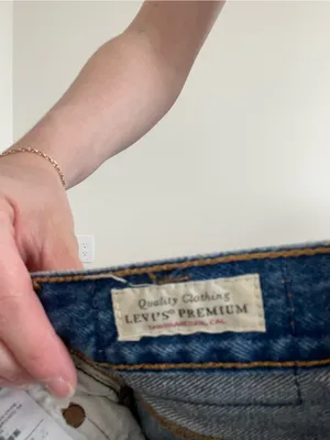 Levi’s Classic High-Waist Relaxed Women's Jeans in Blue thumbnail 5