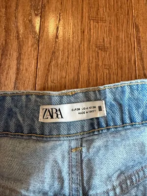 Zara high rise jean shorts 5” inseam size 4 thumbnail 4