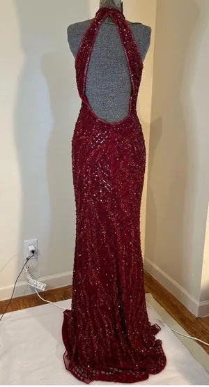 Red Gown thumbnail 6