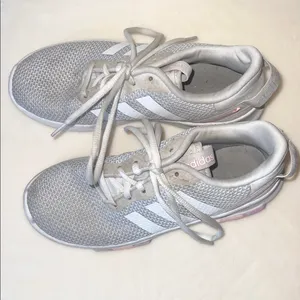 Adidas Cloudfoam Pure‎ Sneakers Women’s Size 4– Gray & White with Pink Accents thumbnail 2