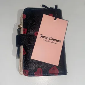 Juicy Couture Heart Design Valentines‎ Day Wallet thumbnail 2