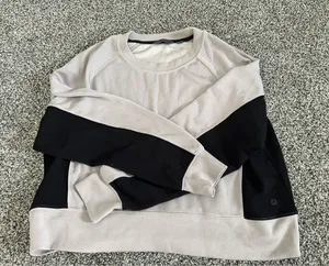 Danskin Tan and black Colorblock Crew Neck long sleeve sweatshirt M thumbnail 1