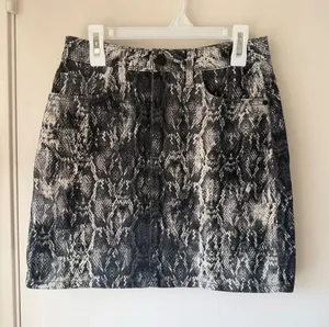 Zara Z1975 Denim Snake Print Mini Skirt Size XS thumbnail 1