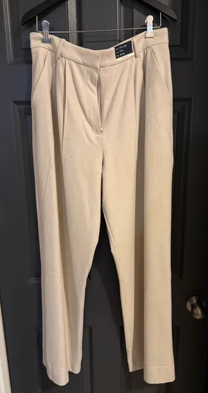 Abercrombie ultra high rise curve love trousers thumbnail 1
