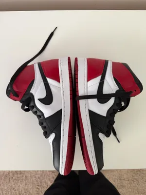 Nike Jordan 1s thumbnail 2