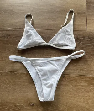 Aritzia Bikini Babaton White thumbnail 1