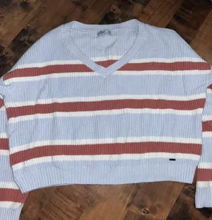 Hollister Sweater thumbnail 1