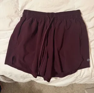 Lululemon Shorts thumbnail 1