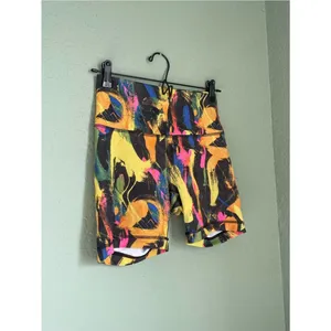 Lululemon Wunder Train High Rise Short Size 8 Undertone Black Multi Biker thumbnail 9