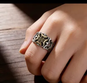 1 Madison Vintage/Gothic Design Maltese Cross Adjustable Band Size 9-14 thumbnail 3