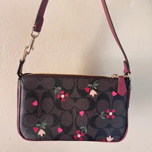 coach Nolita 19 In Signature Canvas With Heart Petal Print c7659 thumbnail 3
