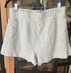 H&M sweat shorts comfy high rise light heather grey loungewear cotton thumbnail 1