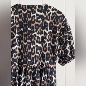 ASOS DESIGN puff sleeve tie front maxi dress in leopard print thumbnail 9