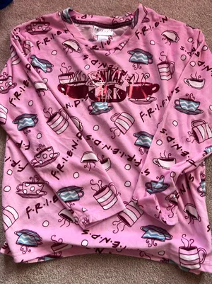 Friends Pajama Set Pink thumbnail 1