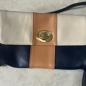 Spartina 449 Navy Turn-Key Clutch thumbnail 2