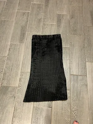 PrettyLittleThing Black pleated Midi Skirt - US size 6 thumbnail 7