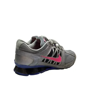 NIKE Reax Run‎ 6 Shoes Womens 11 Grey With Pink Accents Running 472647-004 thumbnail 4