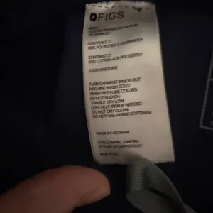 FIGS Zamora Navy cargo jogger scrub pants size XS/T. thumbnail 6