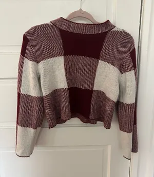 Cropped sweater Multiple thumbnail 1