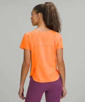 Lululemon Women’s Lightweight Stretch Run Short Sleeve Shirt Orange Soda Size 10 thumbnail 2