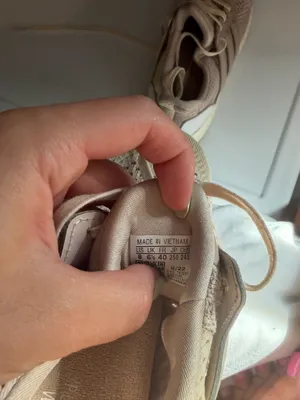 Adidas Ultraboost Shoes Tan Size 8 thumbnail 4