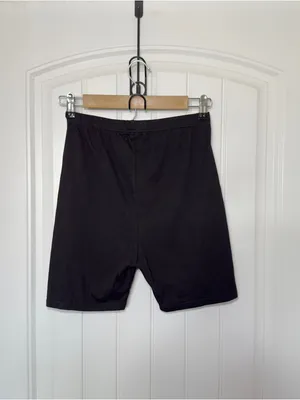 White Fox Black Medium Signature Biker Shorts Athlesiure Yoga Activewear Casual‎ thumbnail 8