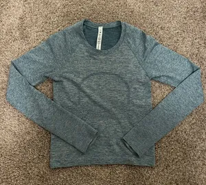Lululemon Swiftly Tech Long Sleeve thumbnail 1