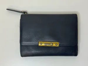 Fossil Women’s Vintage Black Leather Wallet with Gold Hardware‎ thumbnail 1