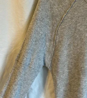 Aritzia Tna Alder Long Sleeve Scooped Neck Waffle Knit Casual Thermal Top thumbnail 4