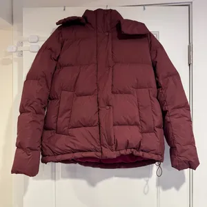 Lululemon Wunder Puff Jacket Garnet Deep Luxe Women's Size 2 600 Fill thumbnail 3