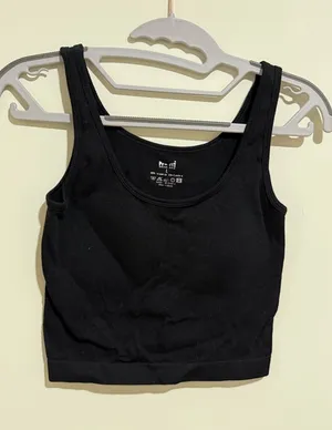 Black Tank Top Size L thumbnail 1