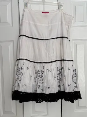 Sunny Leigh Black & White Tiered Peasant Skirt thumbnail 2