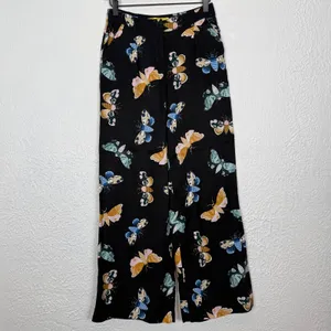 Maeve x Sarah Gordon Anthropologie Butterfly Printed Wide Leg Pants Size 0 thumbnail 2