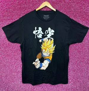 Dragon Ball Z Super Saiyan Goku and the 7 Dragon Balls Tee L thumbnail 1
