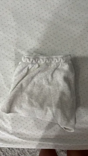 Brandy Melville shorts thumbnail 5