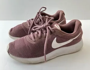 Nike Shoes Sneakers‎ Womens Size 6.5 Tanjun Pink Running Shoes thumbnail 1