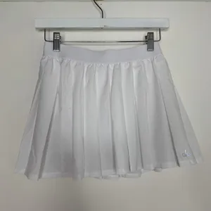 Alo Yoga Varsity Tennis Skirt White Womens XS thumbnail 2